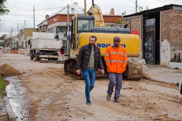 Hurlingham en obras: Selci supervisó el tramo final de la repavimentación de la Av. Pedro Díaz