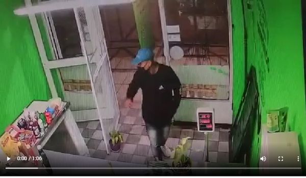 Merlo: un comercio ofrece una recompensa para quien identifique a un ladrón que robó en el local