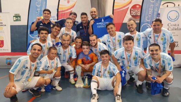 Con la participación de un ituzainguense, la Selección Argentina de talla baja fue campeona en Europa