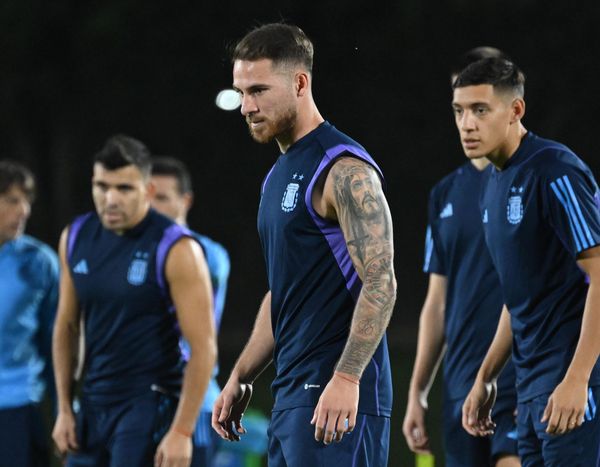 El entrenador argentino prepara el equipo para el segundo partido decisivo