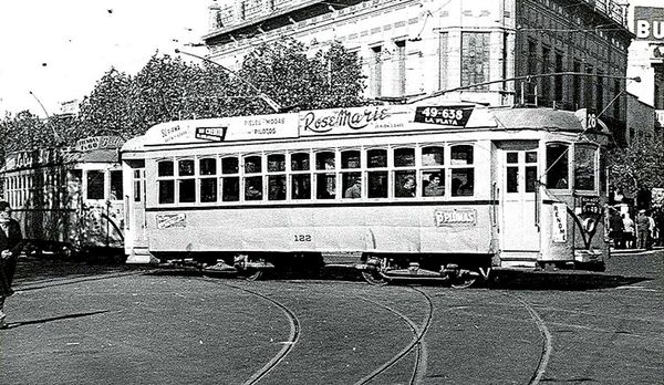 Morón Sur: la historia de los vagones de tranvía que fueron utilizados como aulas