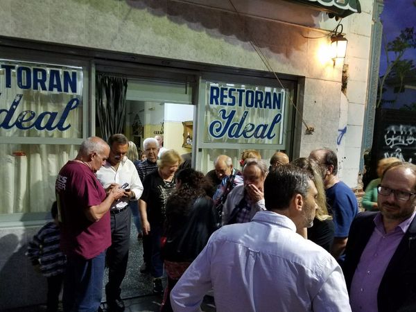 El “Sheraton de Caseros”, el bodegón instalado en Tres de Febrero que le hace frente a la modernidad