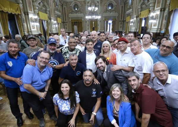 El gobernador Kicillof presentó un programa de salud para los ex combatientes de Malvinas y sus familias