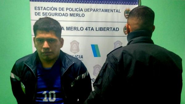 Libertad: Como Papá Noel, intentó entrar por una chimenea a robar y quedó atascado