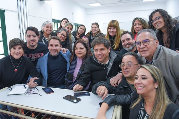 Kicillof en Ituzaingó: "estoy fascinado con la nueva universidad que tienen