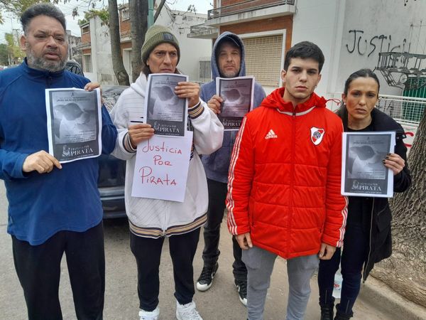 Escracharon la casa del asesino de perros de Morón